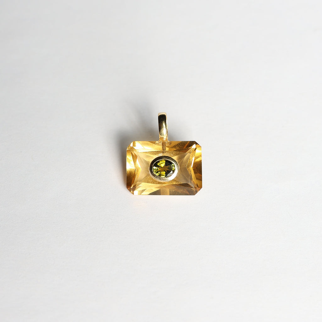 Rectangular citrine with green tourmaline 18k