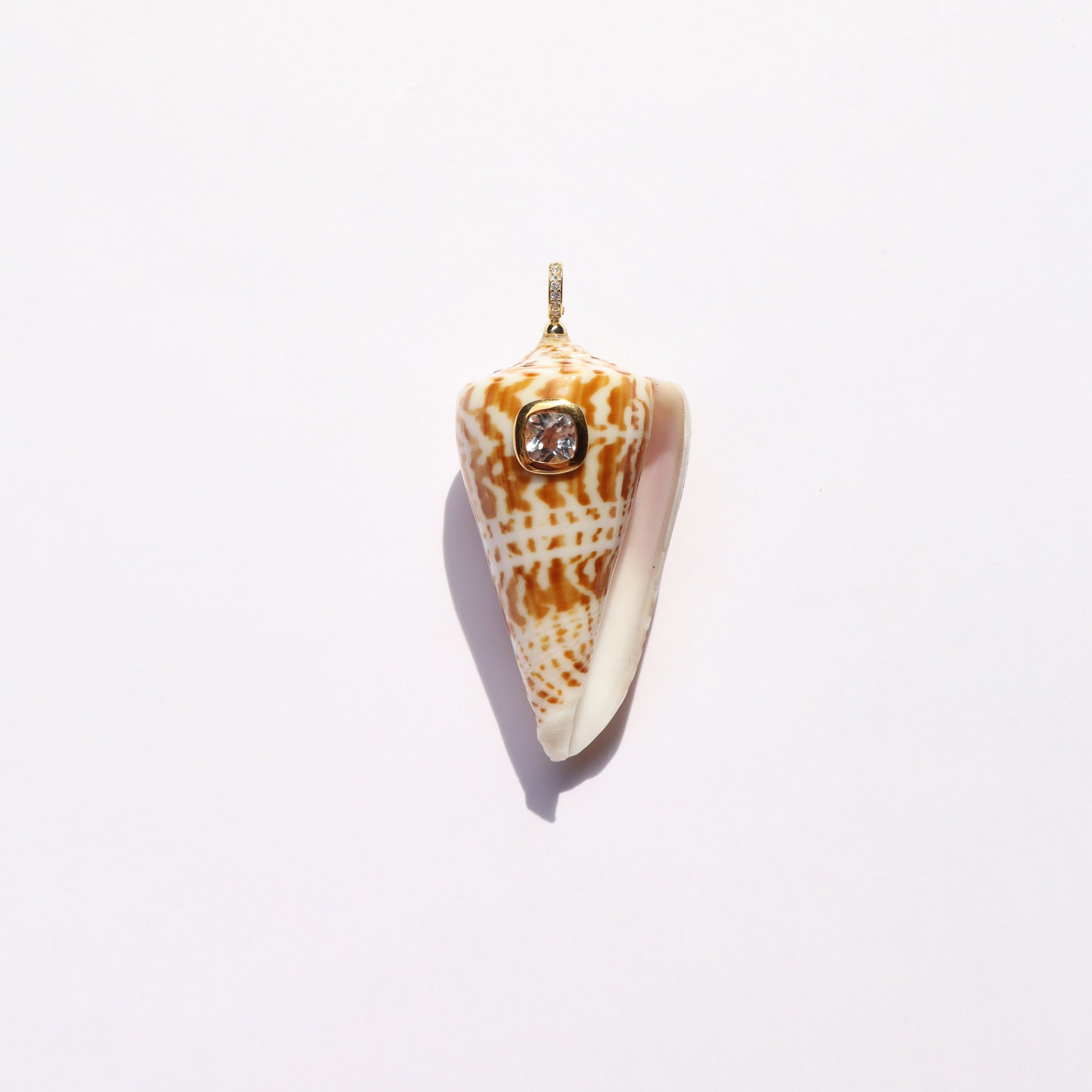 Shell & White Topaz GP