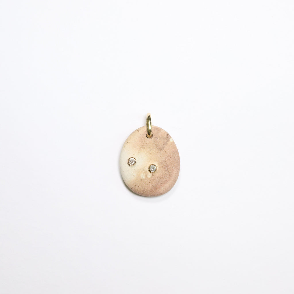 2 Diamond Pebble