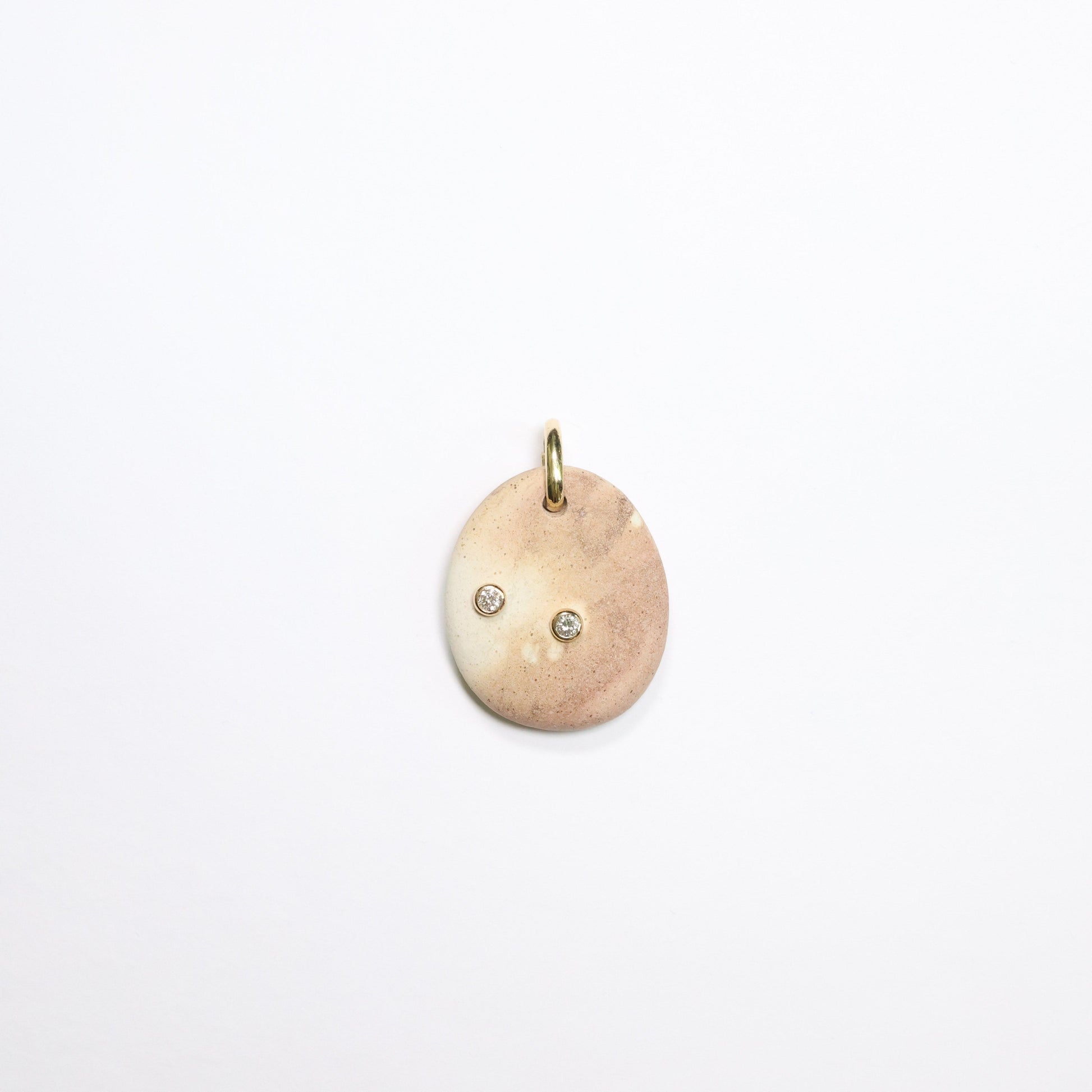 2 Diamond Pebble